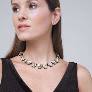 WHITE HOUSE BLACK MARKET GLASS CRYSTAL HEART NECKL